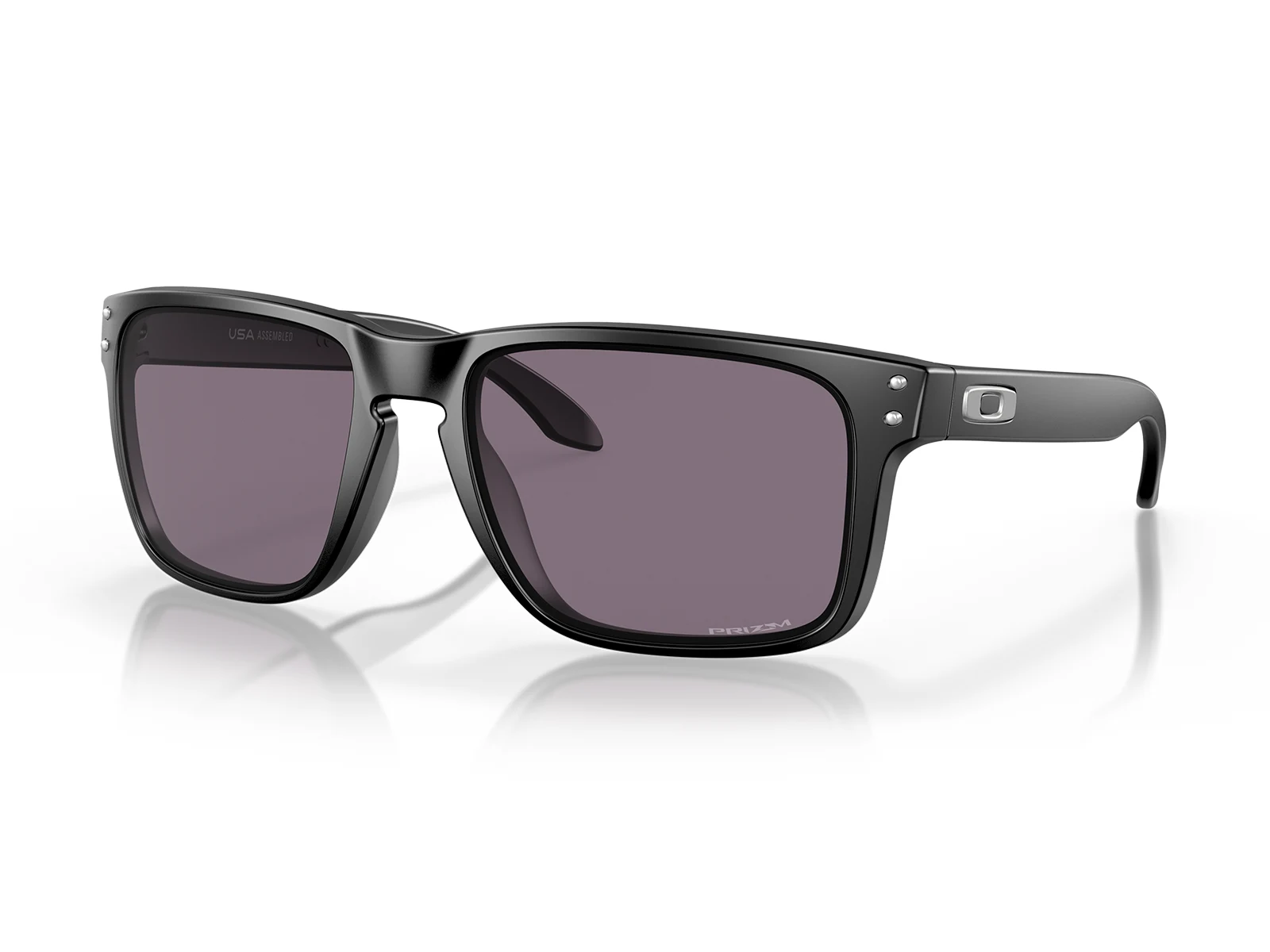 Gafas de sol Oakley Holbrook XL OO9417 22 con lentes gris oscuro y marco negro mate.