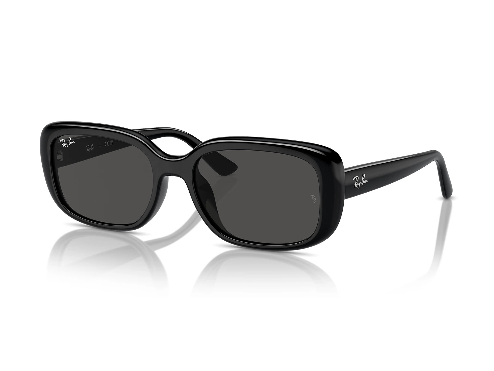 Gafas de sol originales Ray-Ban RB4421D 667787 marco negro pulido con lentes color gris oscuro.