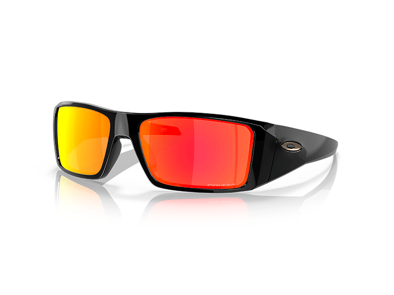 Gafas Oakley Heliostat OO9231-06 vista diagonal con diseño deportivo y lentes Prizm Rubí