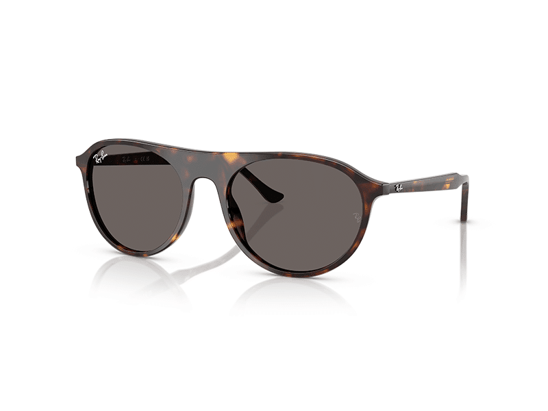 Vista diagonal gafas de sol Ray-Ban RB2215 902 B1 Marco Habano lentes color gris