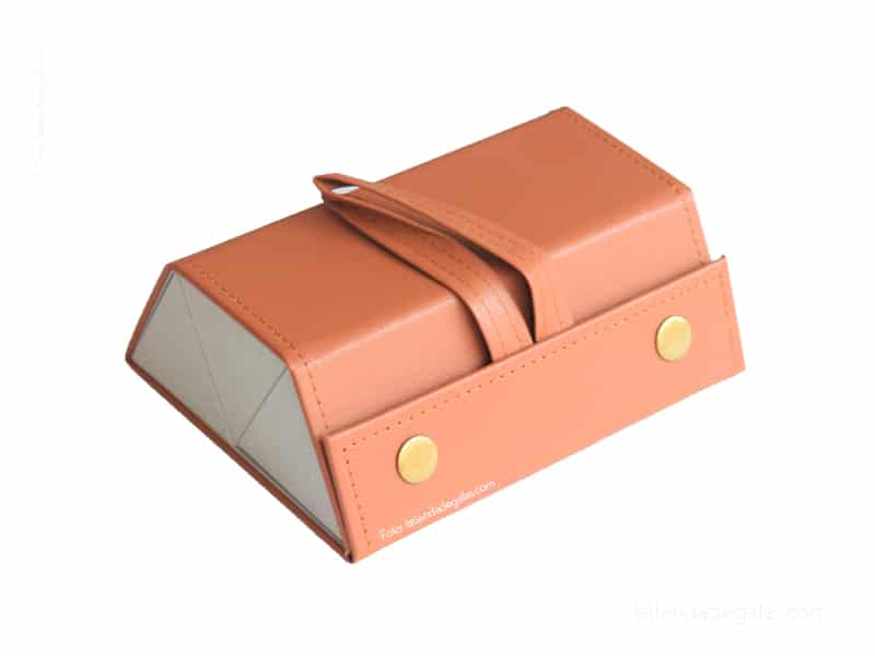 Estuche plegable para 3 gafas ideal para viajes color miel